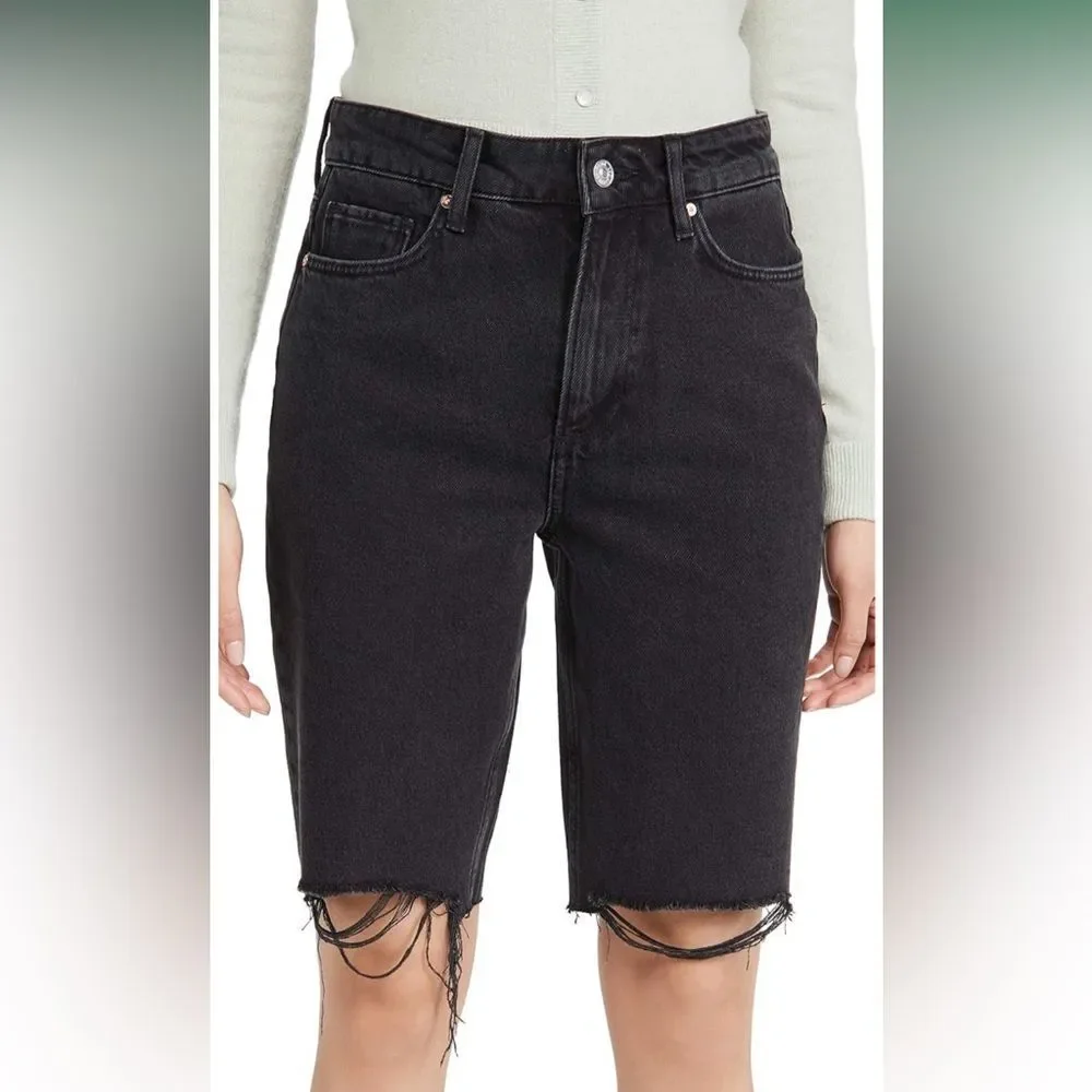 NWT PAIGE Women's Robbie Vintage Covered‎ Button Fly Raw Hem High Rise Short 24